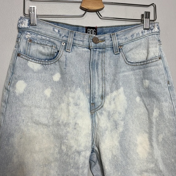 Bdg Slim Straight Jeans Light Wash Bleach Distressed 29 - Picture 2 of 8